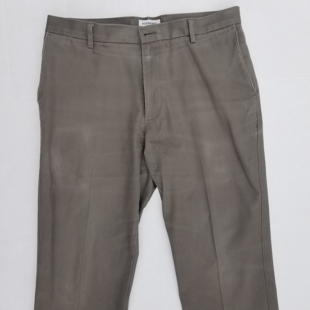 Dockers dark khaki straight fit 34x30
